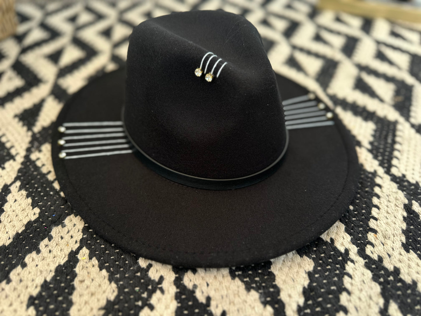 Wide Brim Hat Libertad– Renacimiento Collection – Black